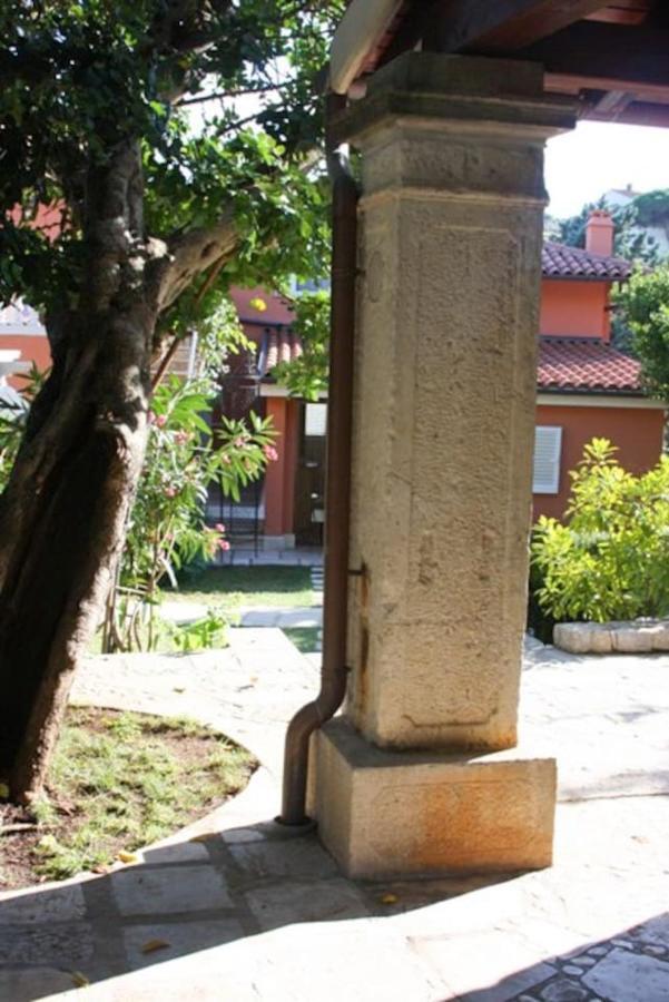 הוילה מאלי לוסיניי Stone House Retreat מראה חיצוני תמונה